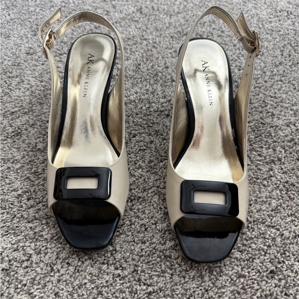 Anne Klein Black and Cream Open Toe Heels (Women’s 7)